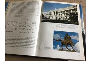 Nepal, is een land in Azië, gelegen in de Himalaya tussen