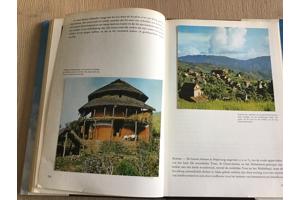 Nepal, is een land in Azië, gelegen in de Himalaya tussen