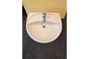 Toiletpotten en wasbakken