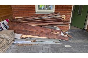 Houten planken gratis af te halen