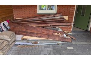 Houten planken gratis af te halen