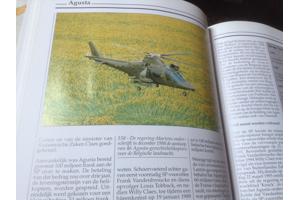 Jaarboeken (16stuks ) van 1988 tot 2003 in het Nederlands