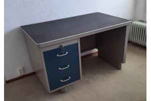 stalen vintage bureau