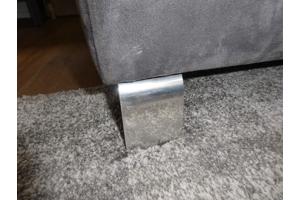 Grijze hoekbank met stoffen bekleding