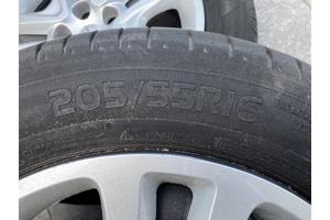 Banden set stalenvelgen met zomer banden 205/55R16
