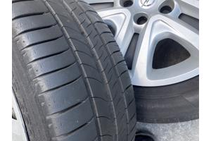 Banden set stalenvelgen met zomer banden 205/55R16