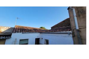 Te renoveren dorpswoning /Trujillo/Extremadura/Spain/26.000€