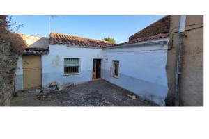 Te renoveren dorpswoning /Trujillo/Extremadura/Spain/26.000€