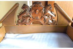 Eikenhouten honden hemelbed