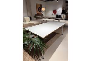 Bureaus / kantoortafel 3 stuks