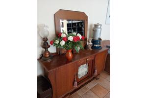 Mooi dressoir voor kamer of hal