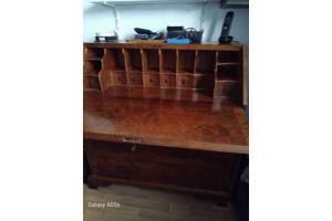 Heel mooi bureau,veel berg ruimte