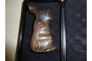 Form Rifle stocks  Laminated Handgrip