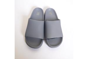 Heren slippers effen grijs 44