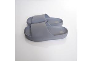 Heren slippers effen grijs 44