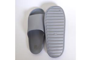 Heren slippers effen grijs 44