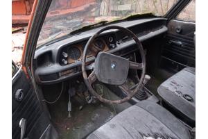 aangeboden; BMW 2002 voor onderdelen.