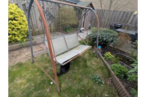 Schommelbank 2m like verf nodig