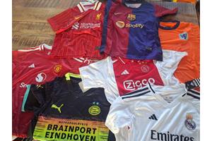 Voetbaltenue kids &amp; trainingspakken te koop!