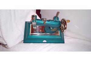 Casige speelgoednaaimachine (1940''s) met originele