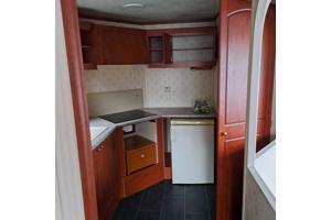 Te koop stacaravan 11 x 3,70 meter