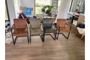 4 luxe eetkamer stoelen