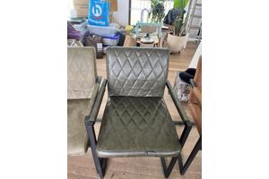 4 luxe eetkamer stoelen