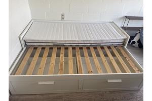 Uitschuifbank Bedbank Ikea Brimnes