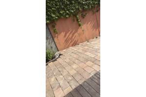 Gebruikte getrommelde tegels voor in de tuin. 2verschillende maten en meerdere zachte kleuren  zoals