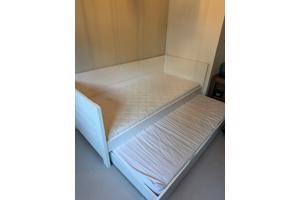Bedbank uitschuifbed logeerbed