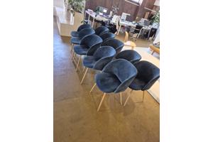 10 Stoelen in goede staat