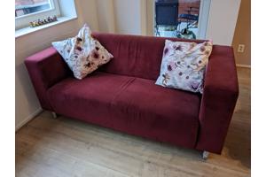 Rode 2-persoons Montèl bank