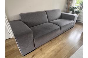 Gratis Bank en Love seat