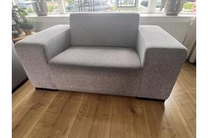 Gratis Bank en Love seat