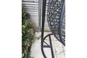 Hangstoel swing zwart