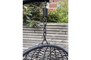 Hangstoel swing zwart