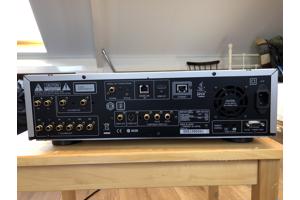 Denon DBP-4010UD (Blue-Ray) Universal Audio/Video player.