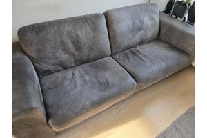 Gratis grijze bank