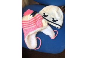 2 stuks nieuwe kinder mutsen