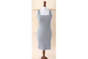 Jurk in ribreliëf, grijs maat S of  zwart maat M (nieuw)