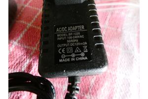 nieuwe adapters in verpakking 12 v(6 stuks