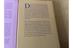 4 PRACHTIGE BOEKEN van Romans, Avontuur ,thrillers,enz