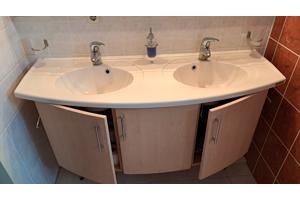 Dubbele wastafel met spiegel 140 cm breed