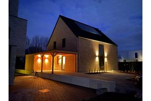 MAATWERK: blokhutten, woonunits, bijgebouwen.