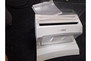 2 inbinders met mappen
