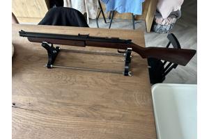 Sheridan 5.05 bj 81 houdt zijn druk