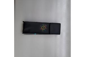 Diamant tester en andere edelmetalen in opberghoes