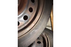 Nissan Almera Tino autobanden