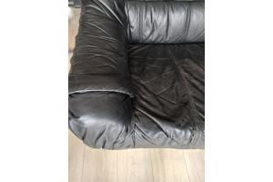 Gratis leren hoekbank - met gebruikssporen