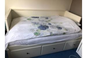 Gratis Hemnes uitschuifbaar bed IKEA